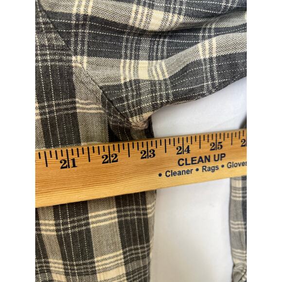 The North Face Women’s XL Cream Gray Plaid Flannel Long Sleeve Button Shirt - Picture 7 of 7